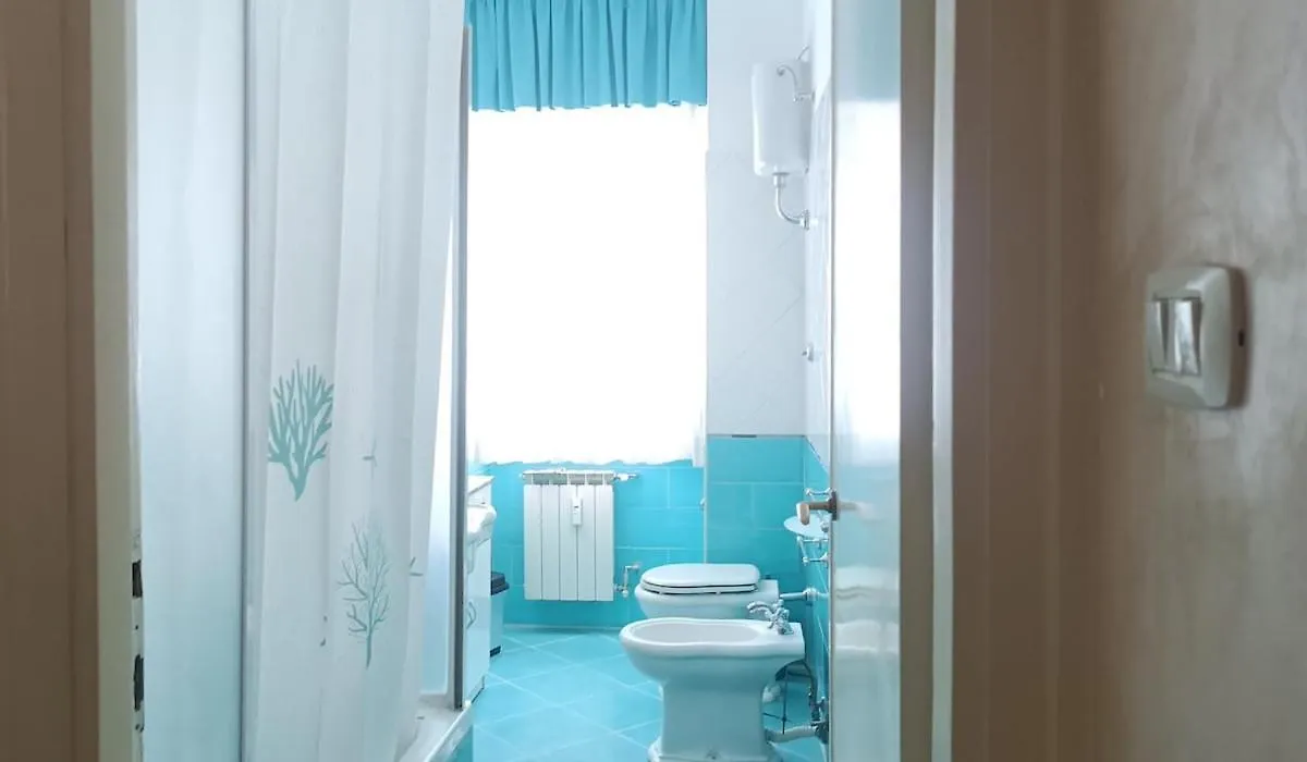 A Casa Di Ugo - Colors And Space At Pigneto, Rome Italy
