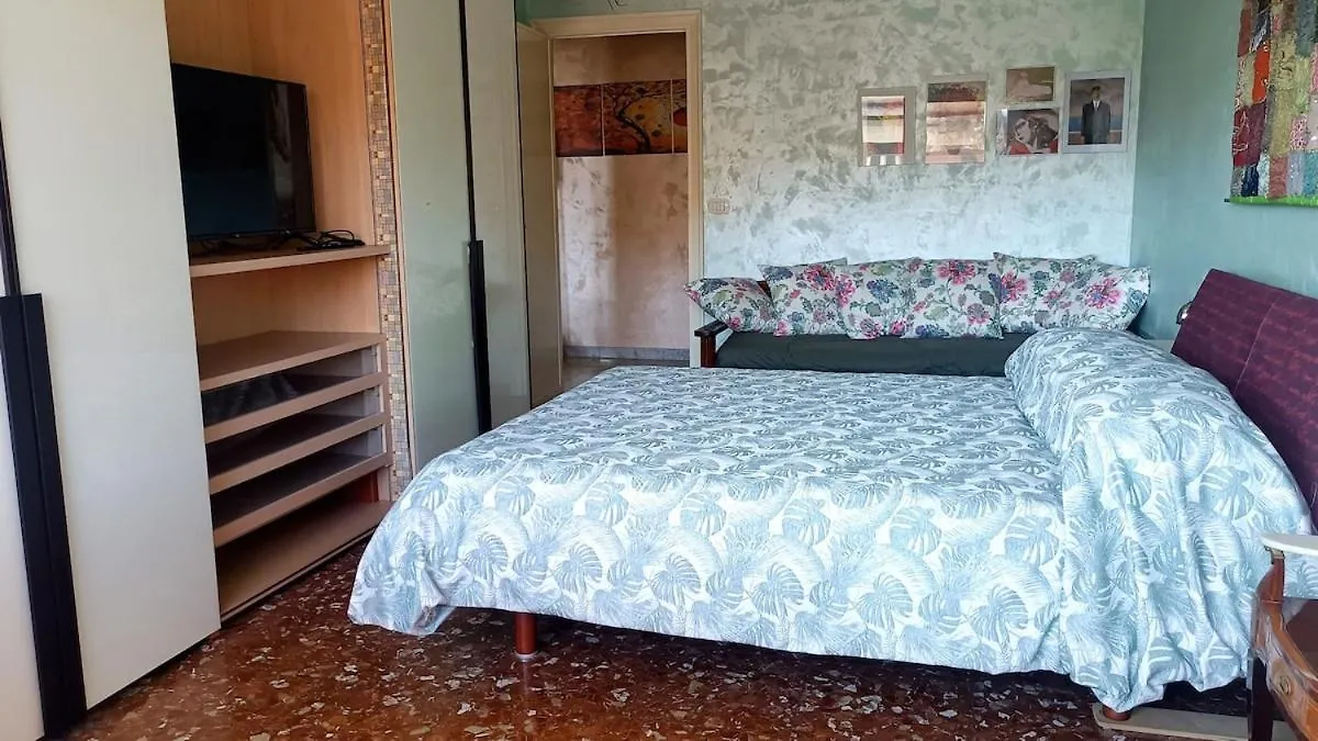 Apartment A Casa Di Ugo - Colors And Space At Pigneto, Rome