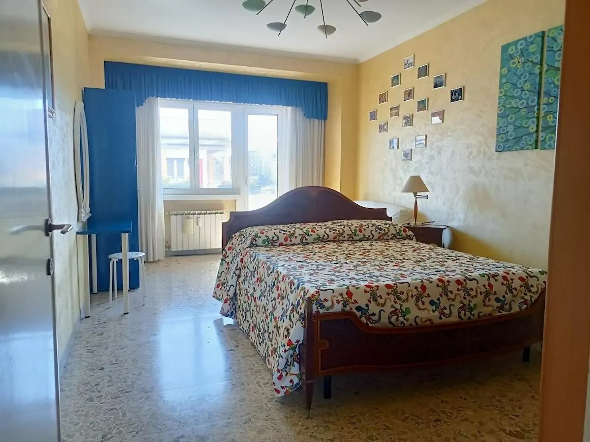 A Casa Di Ugo - Colors And Space At Pigneto, Rome