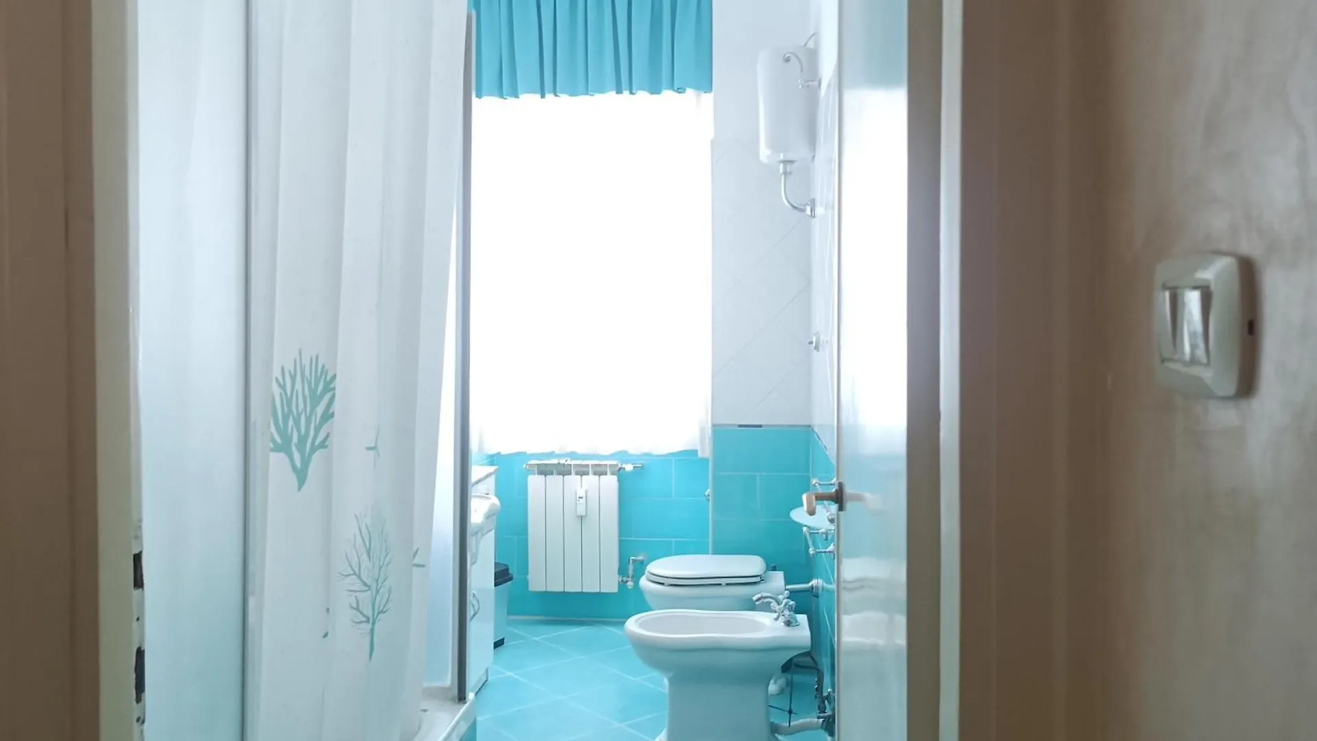 Apartment A Casa Di Ugo - Colors And Space At Pigneto, Rome